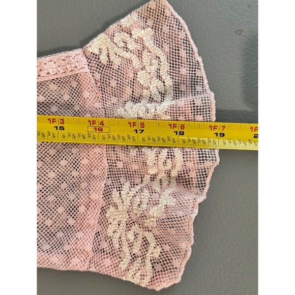 Free People Pink Dot Lace Peasant Blouse Top Embroidered Ruffle Hem Size Small - Picture 10 of 10